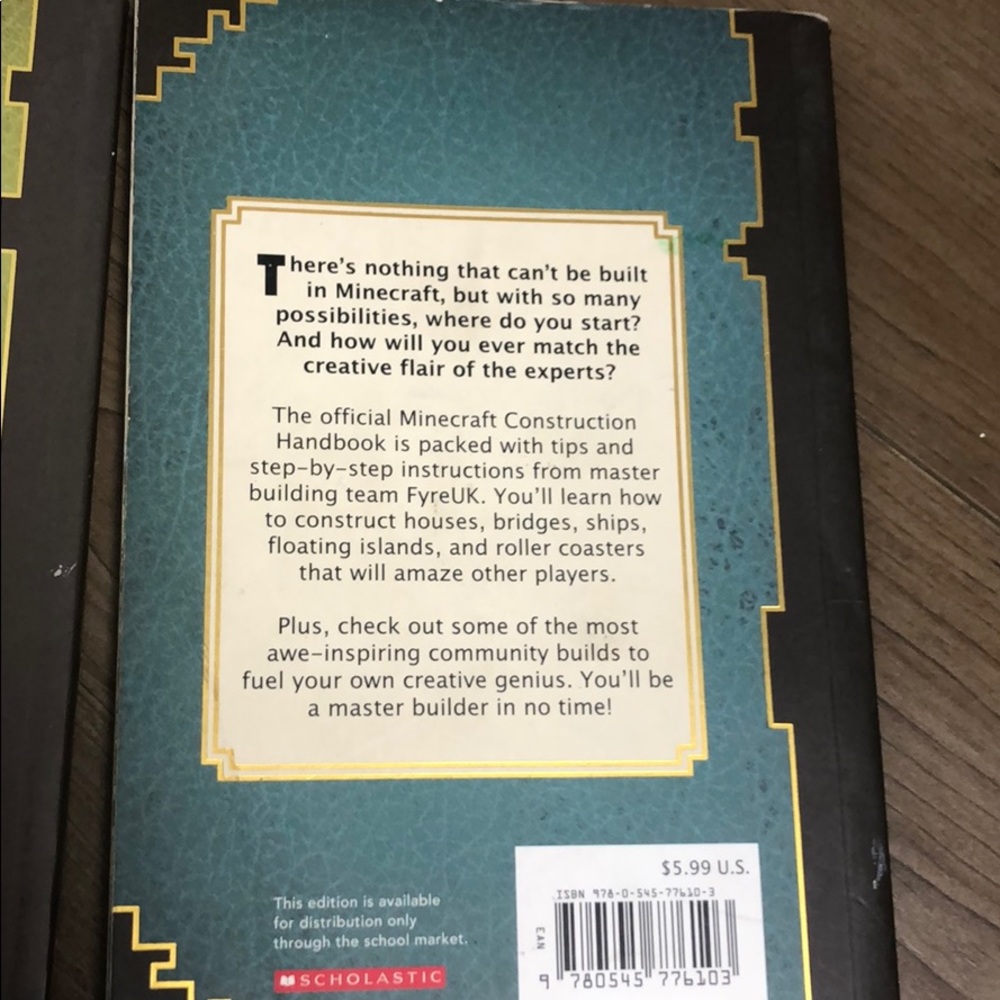 3 Minecraft Handbooks - Picture 8 of 10